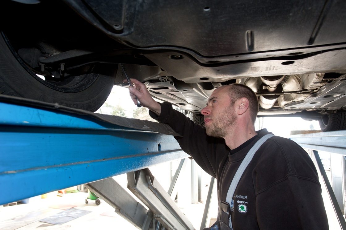 Reparatur und Spenglerei